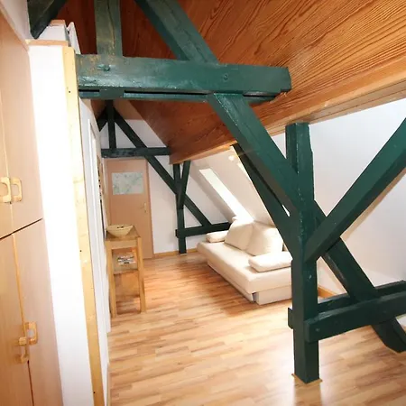 Kunsthaus Kurgan Apartment *