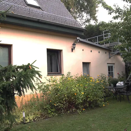 アパート Kunsthaus Kurgan ポツダム